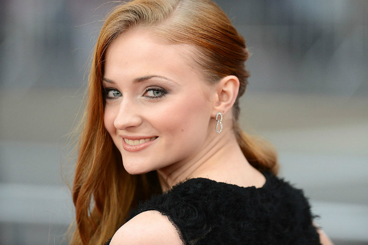 Lady Sansa: Sophie Turner