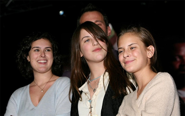 Scout and Tallulah (Daughters of Bruce Willis and Demi Moore)