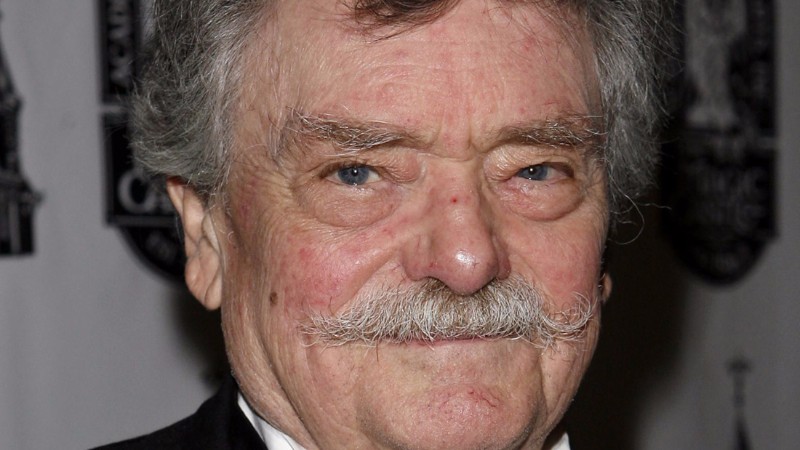 Bernard Fox Dies at 89